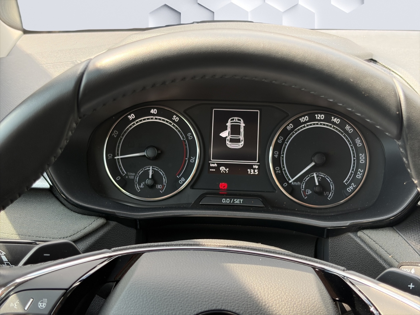 Fabia Ambition 1.0 TSI 81kW LED ACC PDC Rückfahrkamera Sitzheizung