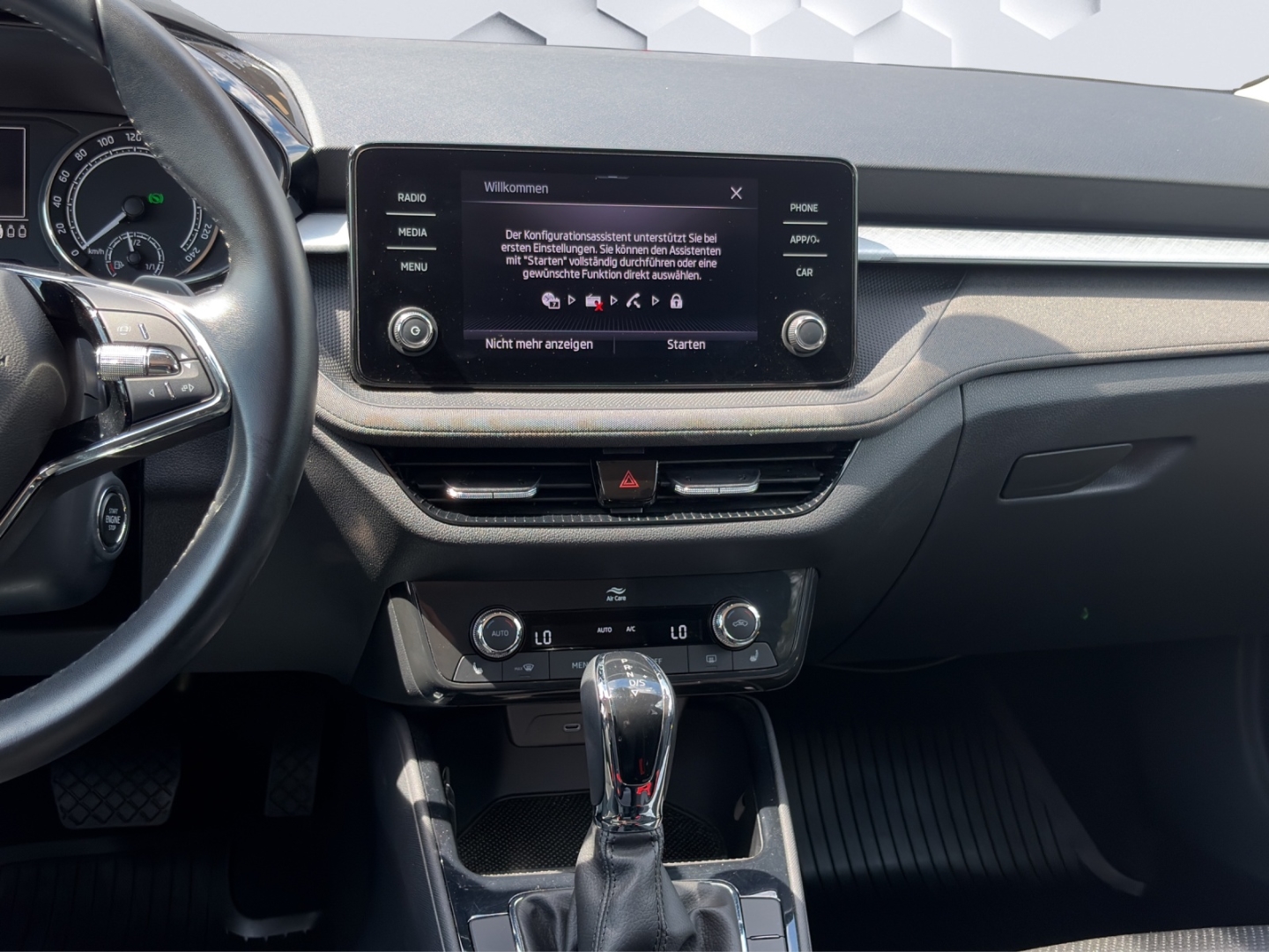 Fabia Ambition 1.0 TSI 81kW LED ACC PDC Rückfahrkamera Sitzheizung