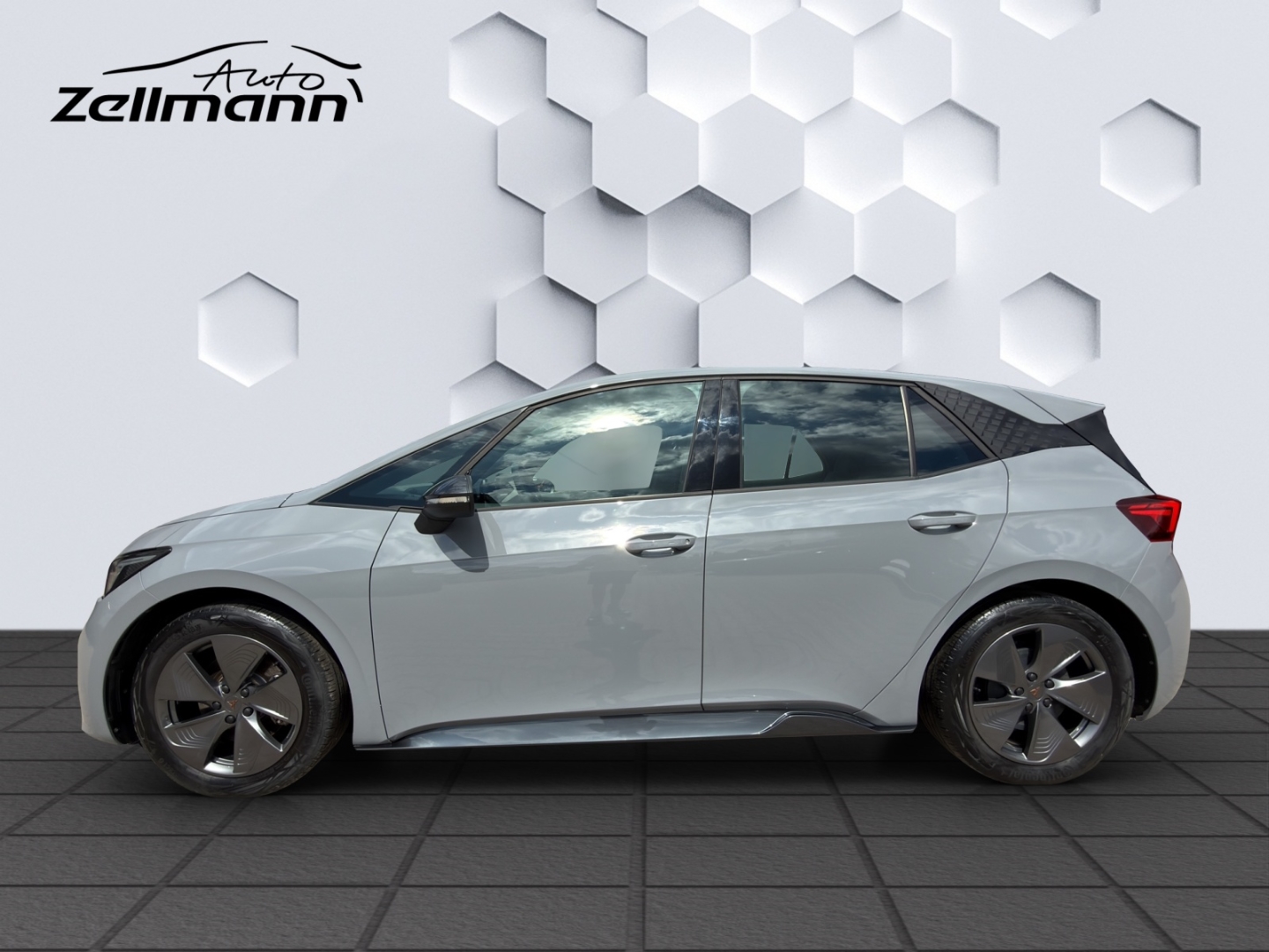 Born 150kW LED ACC Rückfahrkamera Sitzheizung