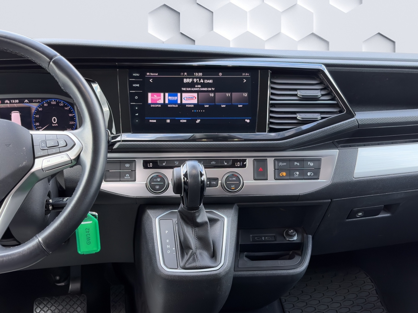 T6.1 Multivan 4MOTION PanAmericana AHZV LED ACC Rückfahrkamera TrailerAssist Standheizung Sitzheizung