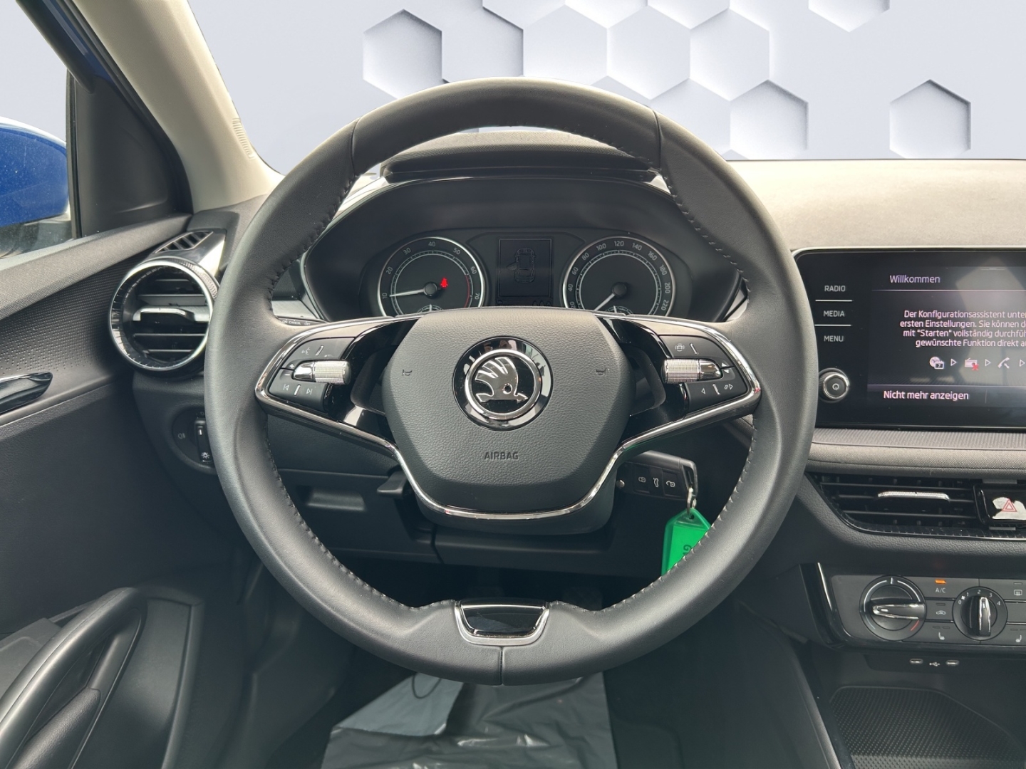 Fabia Tour 1.0MPI 48kW LED PDC Hinten Tempomat Sitzheizung