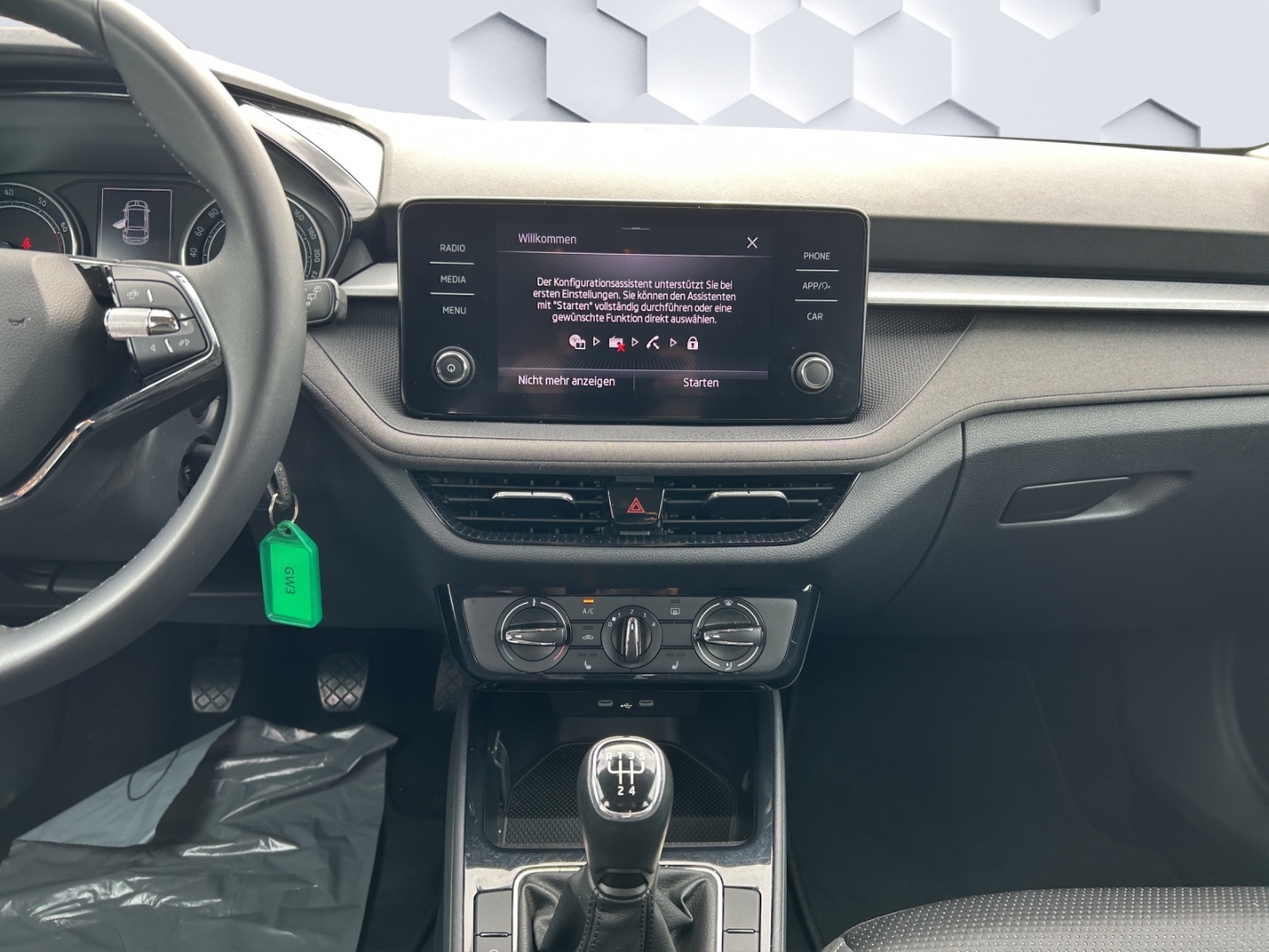 Fabia Tour 1.0MPI 48kW LED PDC Hinten Tempomat Sitzheizung