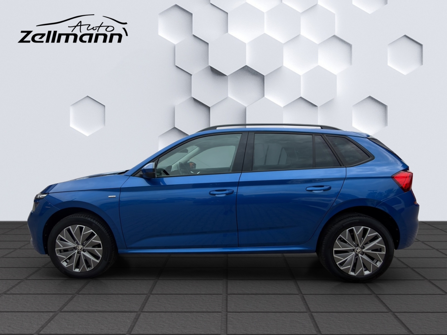 Kamiq CLEVER 1.5TSI 110kW DSG AHZV LED PanoDach ACC Rückfahrkamera Sitzheizung