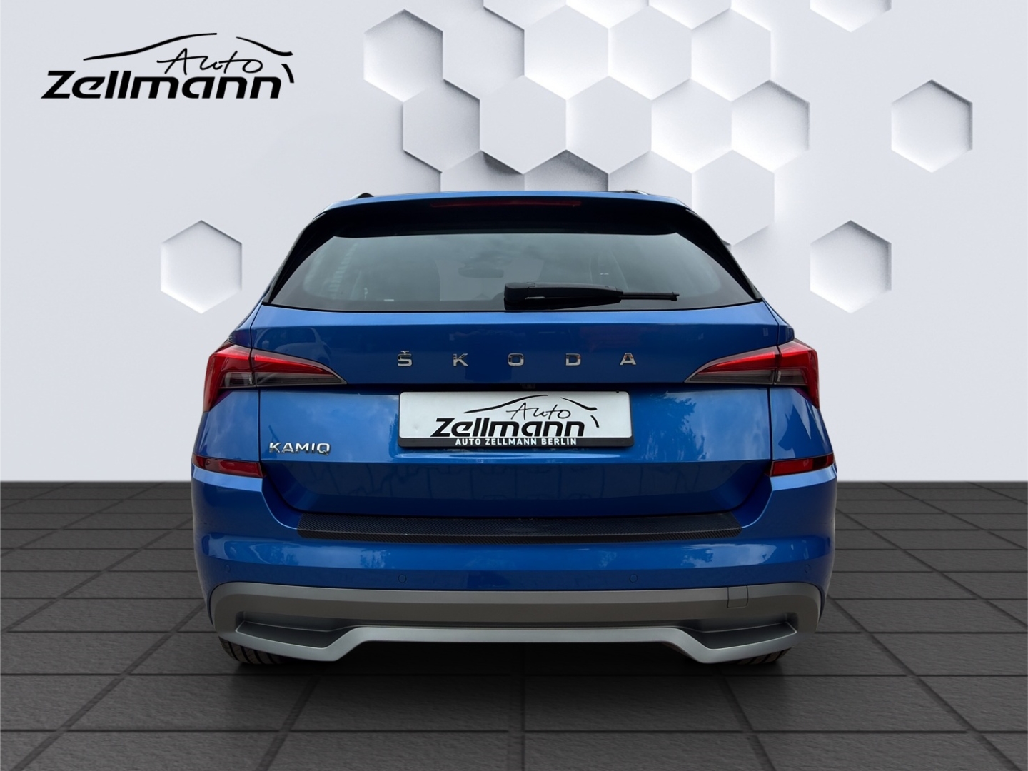 Kamiq CLEVER 1.5TSI 110kW DSG AHZV LED PanoDach ACC Rückfahrkamera Sitzheizung