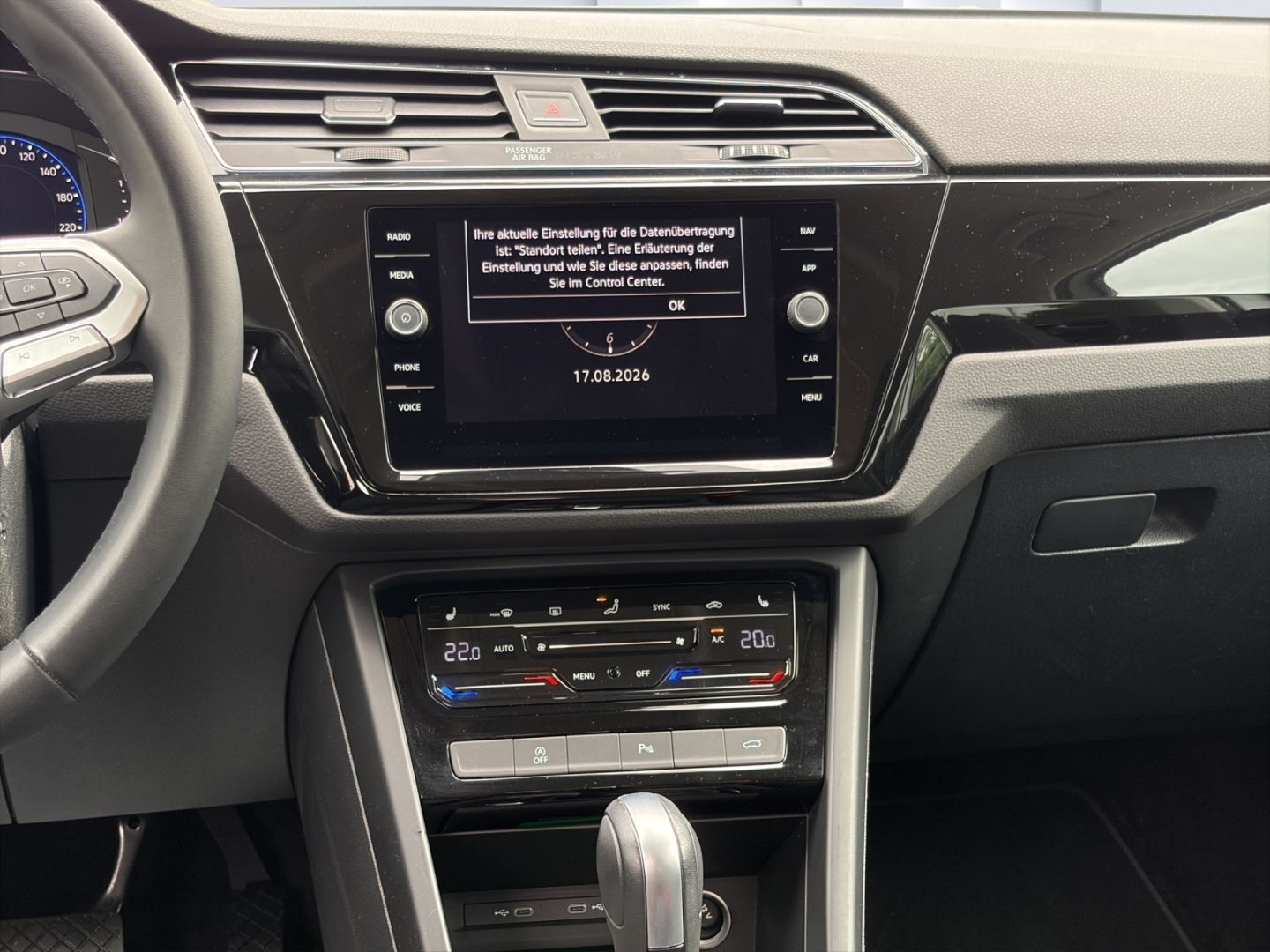 Touran Highline 1.5TSI 110kW DSG LED ACC Rückfahrkamera Sitzheizung