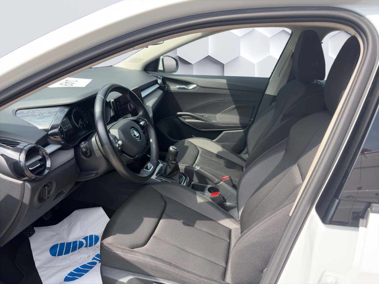 Fabia Ambition 1.0TSI 81kW LED PDC Sitzheizung Klima