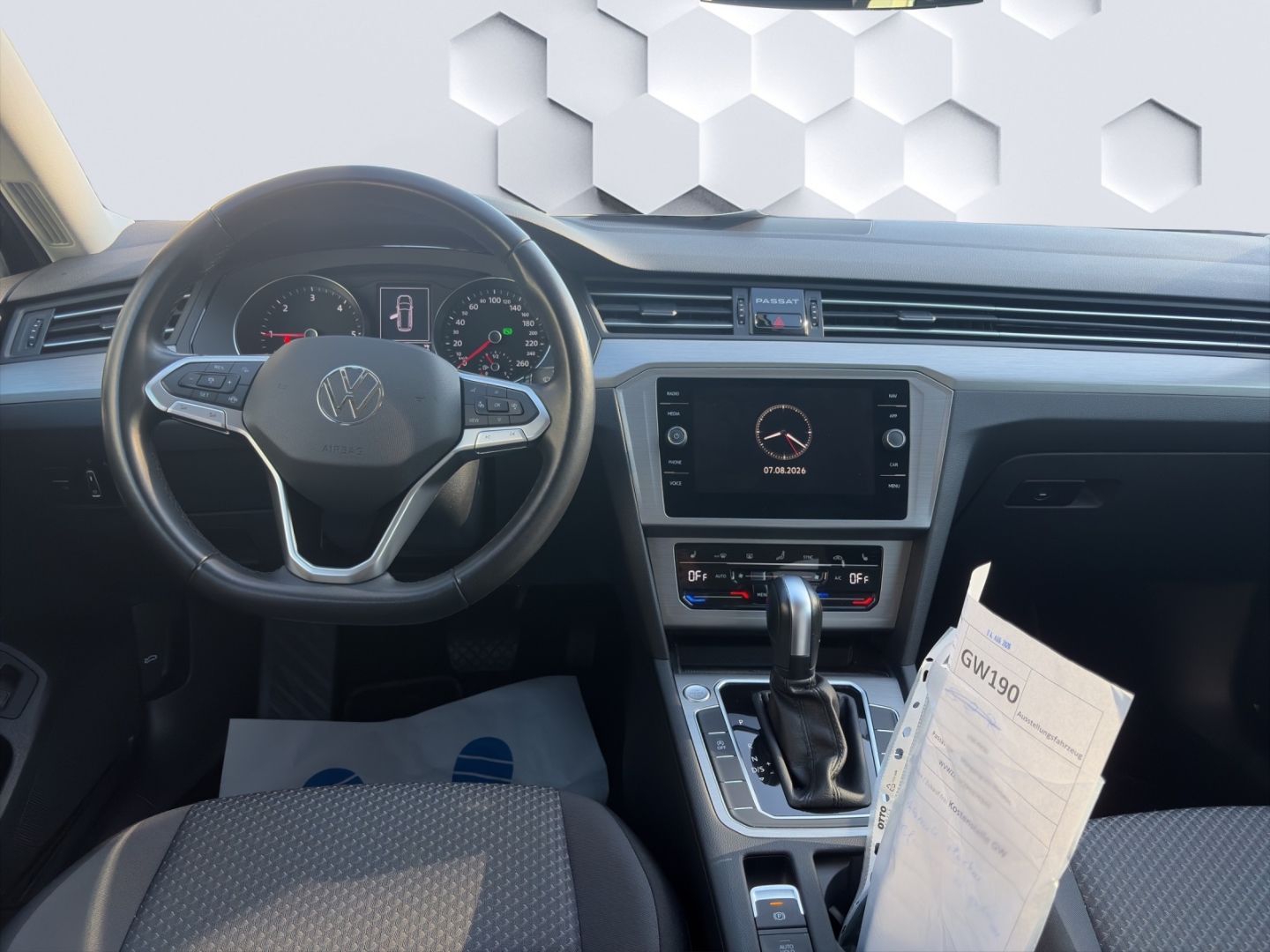 Passat Basis 2.0TDI 90kW DSG LED GJR PDC ACC Rückfahrkamera Sitzheizung