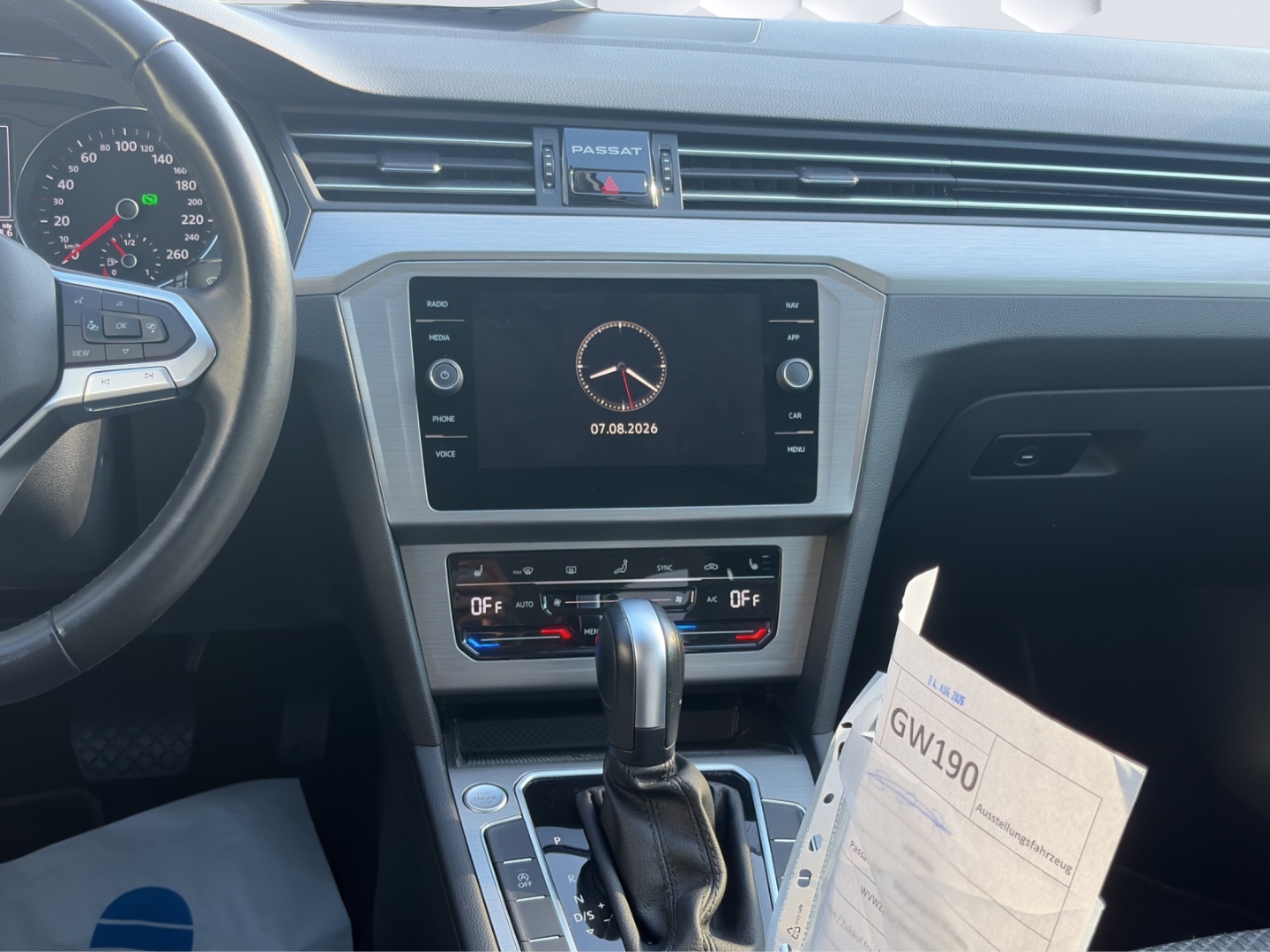 Passat Basis 2.0TDI 90kW DSG LED GJR PDC ACC Rückfahrkamera Sitzheizung