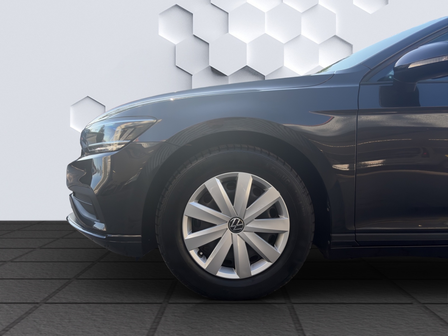 Passat Basis 2.0TDI 90kW DSG LED GJR PDC ACC Rückfahrkamera Sitzheizung
