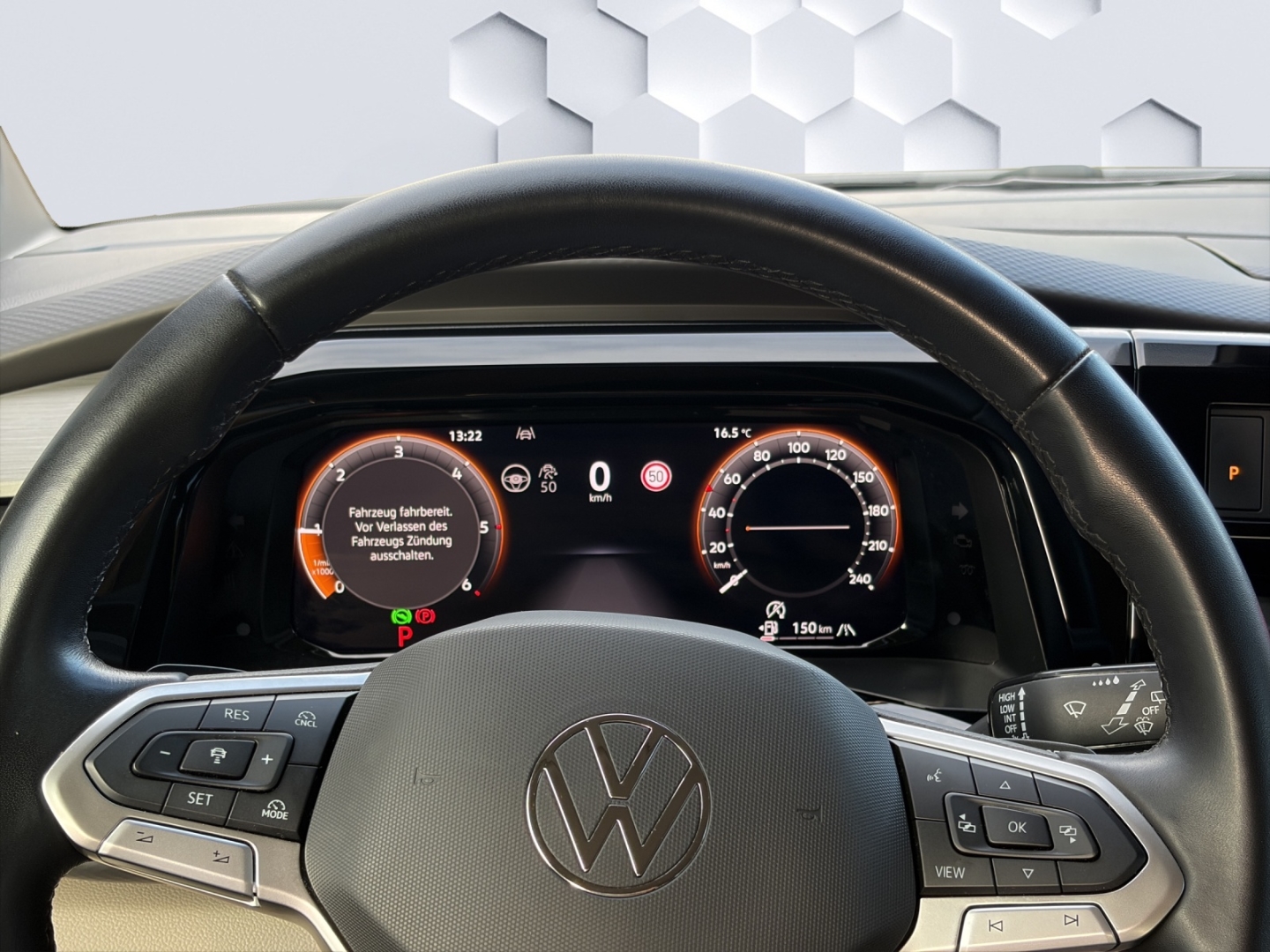 T7 Multivan LÜ 2.0TDI 110kW AHZV MatrixLED ACC DCC 360°Kamera ParkAssist Standheizung 7-Sitzer