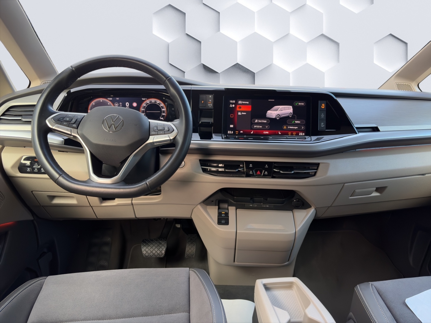 T7 Multivan LÜ 2.0TDI 110kW AHZV MatrixLED ACC DCC 360°Kamera ParkAssist Standheizung 7-Sitzer