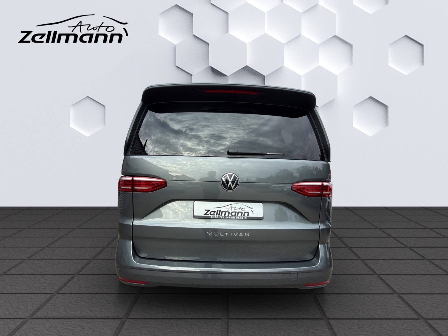 T7 Multivan Life LÜ 2.0TDI 110kW DSG AHZV MatrixLED ACC DCC ParkAssist 360°Kamera Standheiz. 7-Sitzer