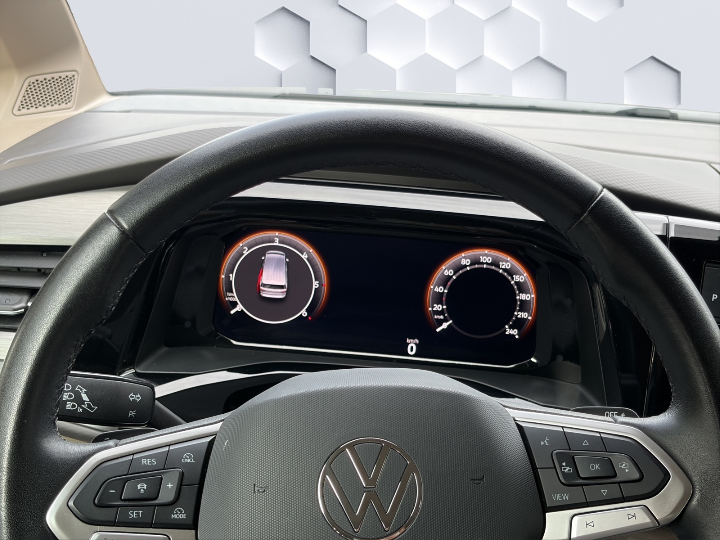T7 Multivan Life LÜ 2.0TDI 110kW DSG AHZV MatrixLED ACC DCC ParkAssist 360°Kamera Standheiz. 7-Sitzer