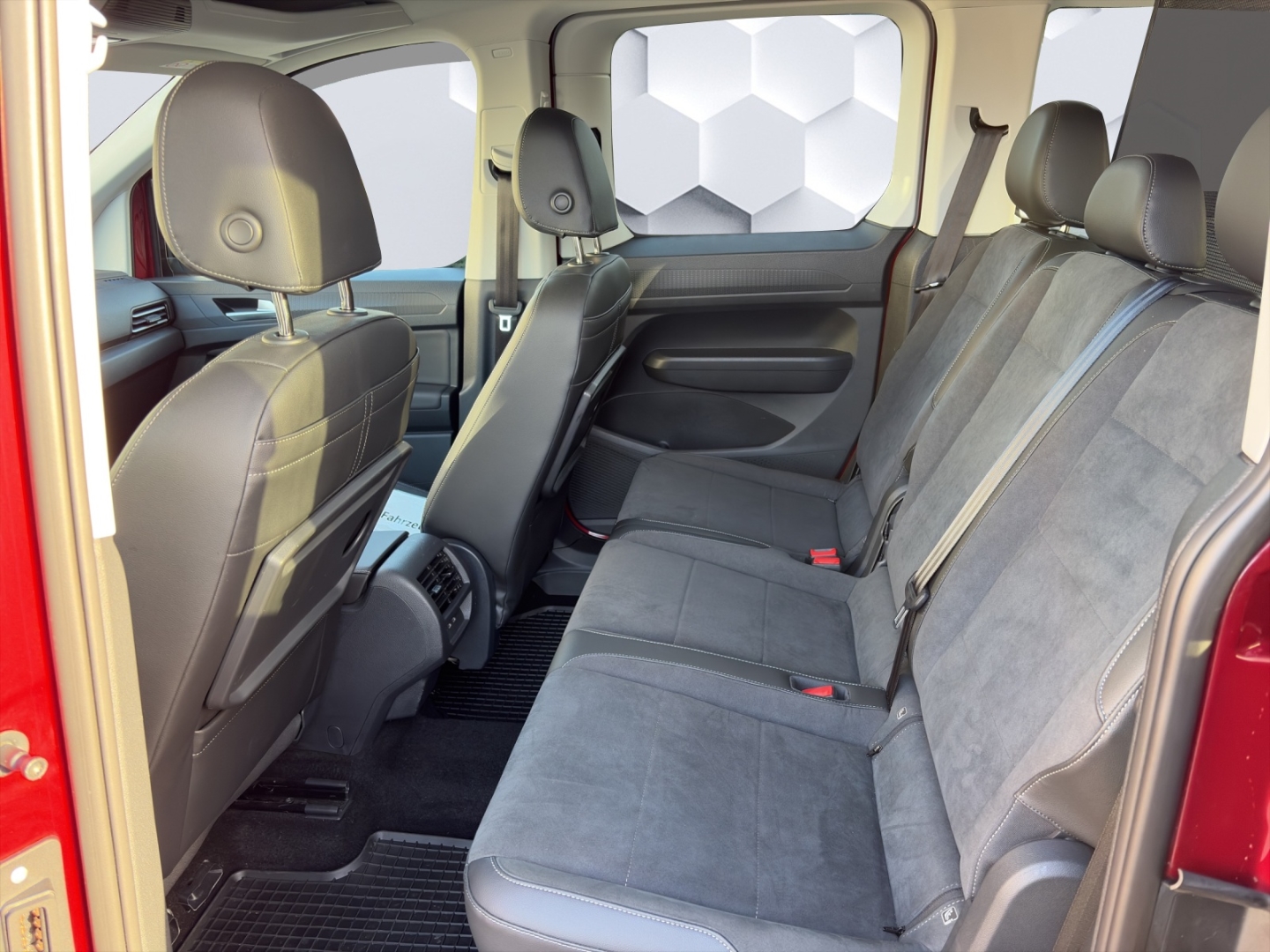 Caddy Style 2.0TDI 90kW DSG AHZV LED GJR ACC Rückfahrkamera Standheizung Navi