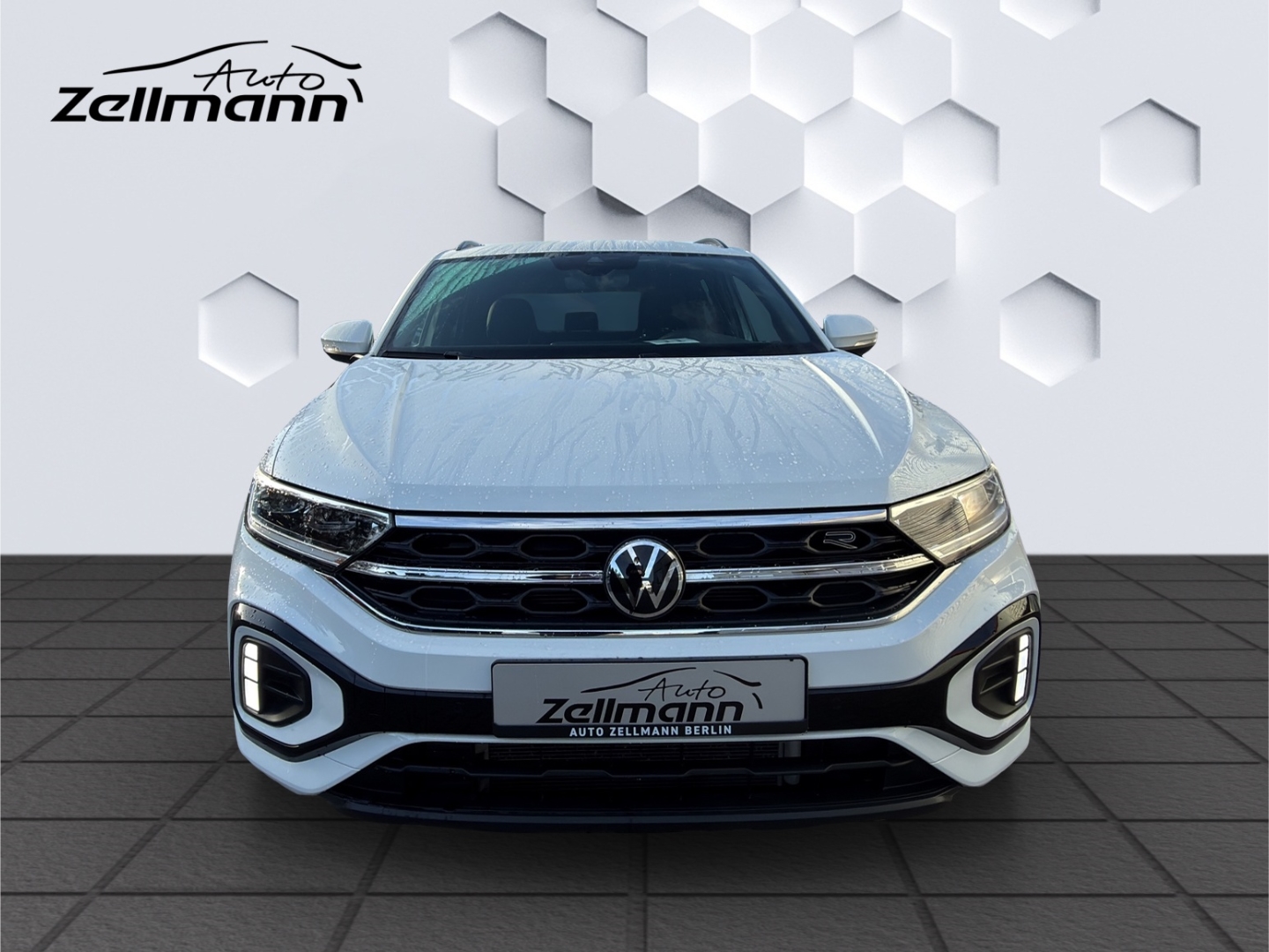 T-Roc R-Line 1.5TSI 110kW DSG AHZV LED GJR ACC Rückfahrkamera ParkAssist Sitzheizung