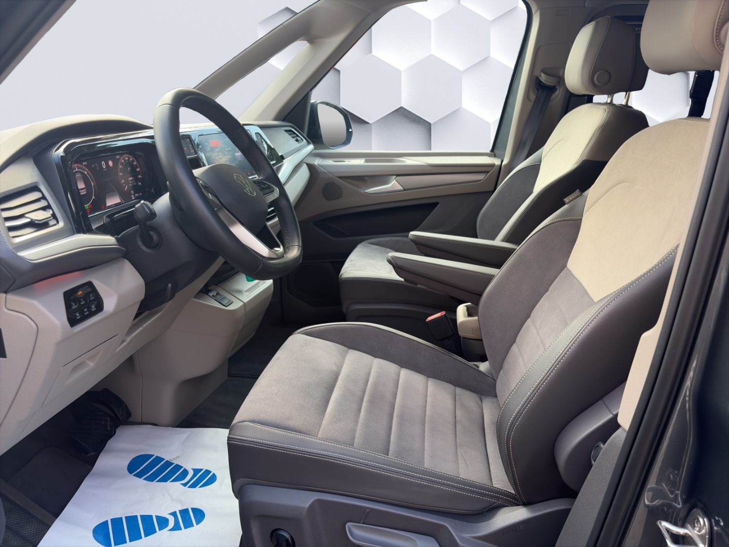 T7 Multivan LÜ Life 2.0 TDI AHZV MatrixLED ACC DCC ParkAssist 360°Kamera Standheizung 7-Sitzer