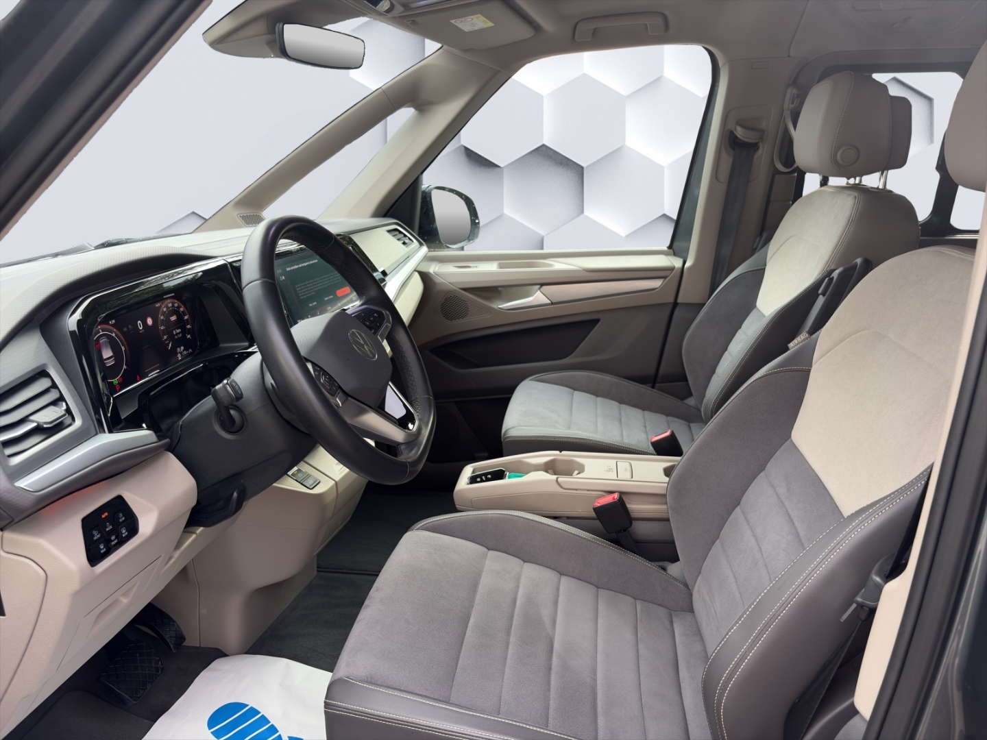 T7 Multivan 2.0TDI DSG AHZV MatrixLED 360°Kamera ParkAssist Standheizung 7-Sitzer