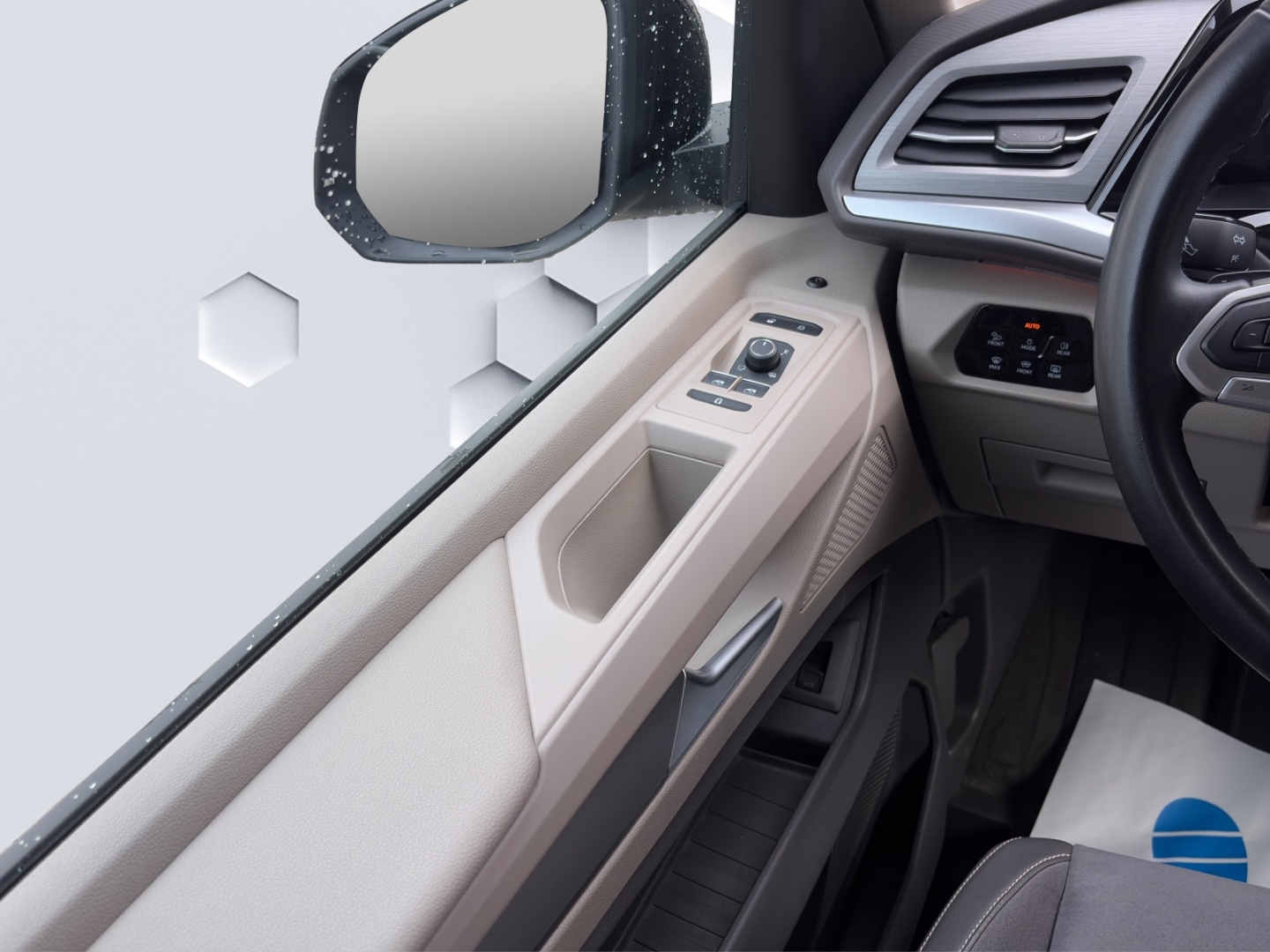 T7 Multivan 2.0TDI DSG AHZV MatrixLED 360°Kamera ParkAssist Standheizung 7-Sitzer