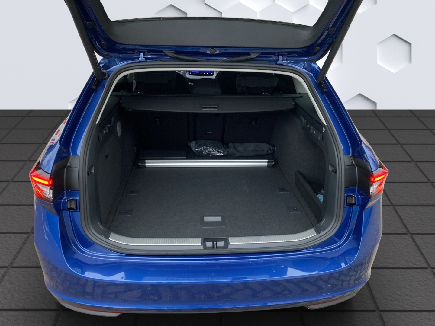 Superb Combi 2.0 TDI 142 kW 4x4 Selection 7 Gang DSG