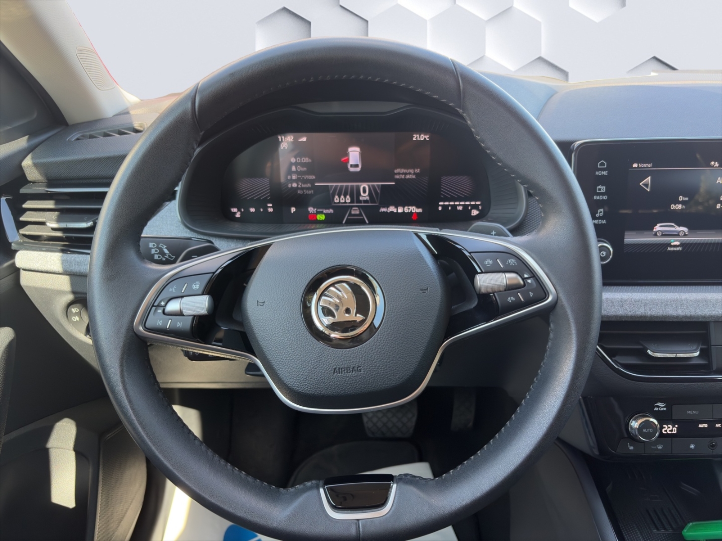 Scala Selection 1.0TSI 7-Gang DSG MatrixLED ACC Rückfahrkamera Sitzheizung
