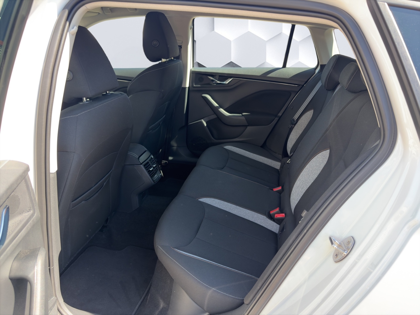 Scala Selection 1.0TSI 7-Gang DSG MatrixLED ACC Rückfahrkamera Sitzheizung