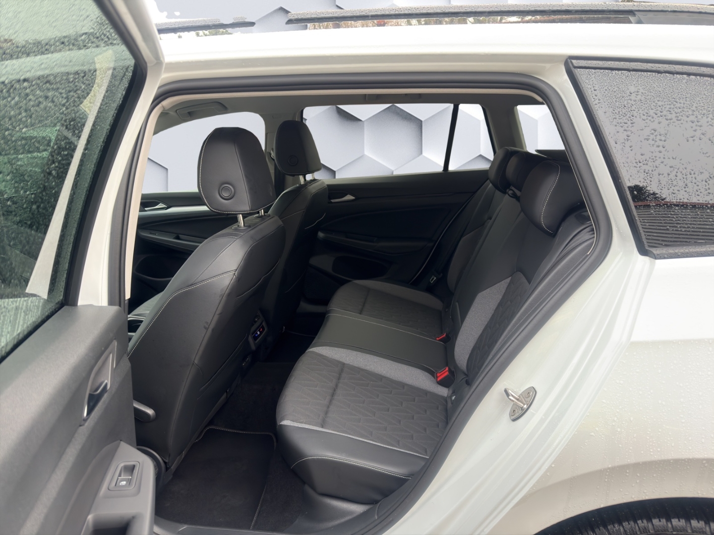 Golf Variant VIII 1.5 85 kW Goal 1,5l eTSI OPF 7-Gang DSG LED GJR PDC ACC Rückfahrkamera Sitzheizung