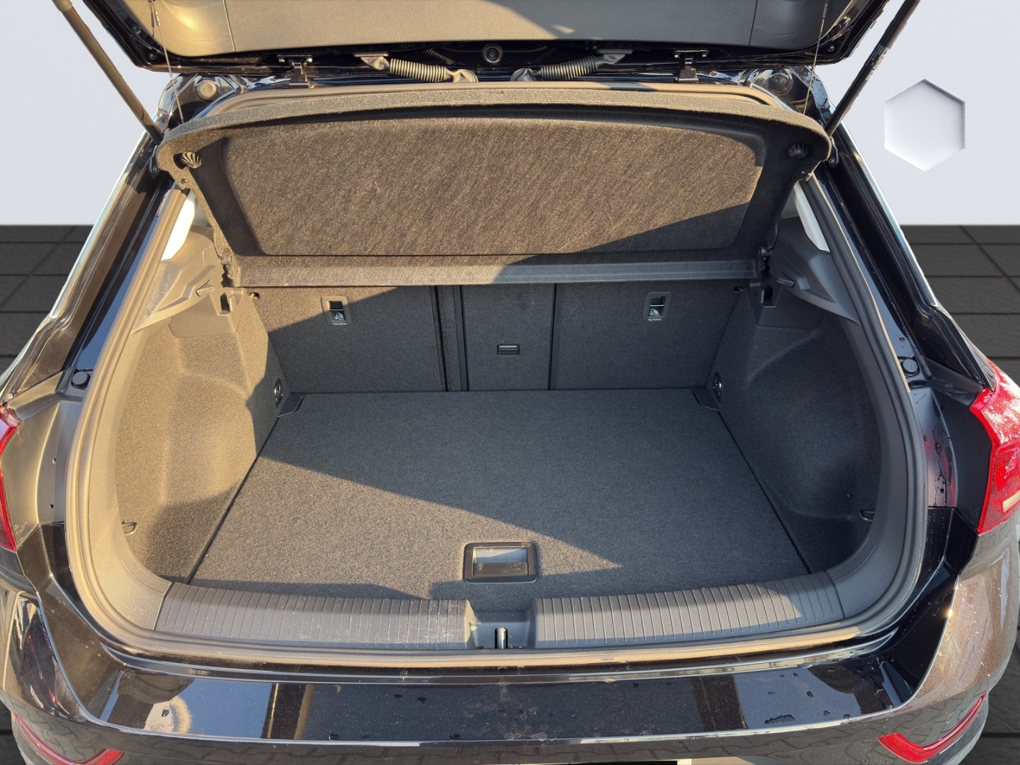 T-Roc Style 1,5l TSI OPF 7-Gang DSG AHZV LED GJR ACC ParkAssist Sitzheizung