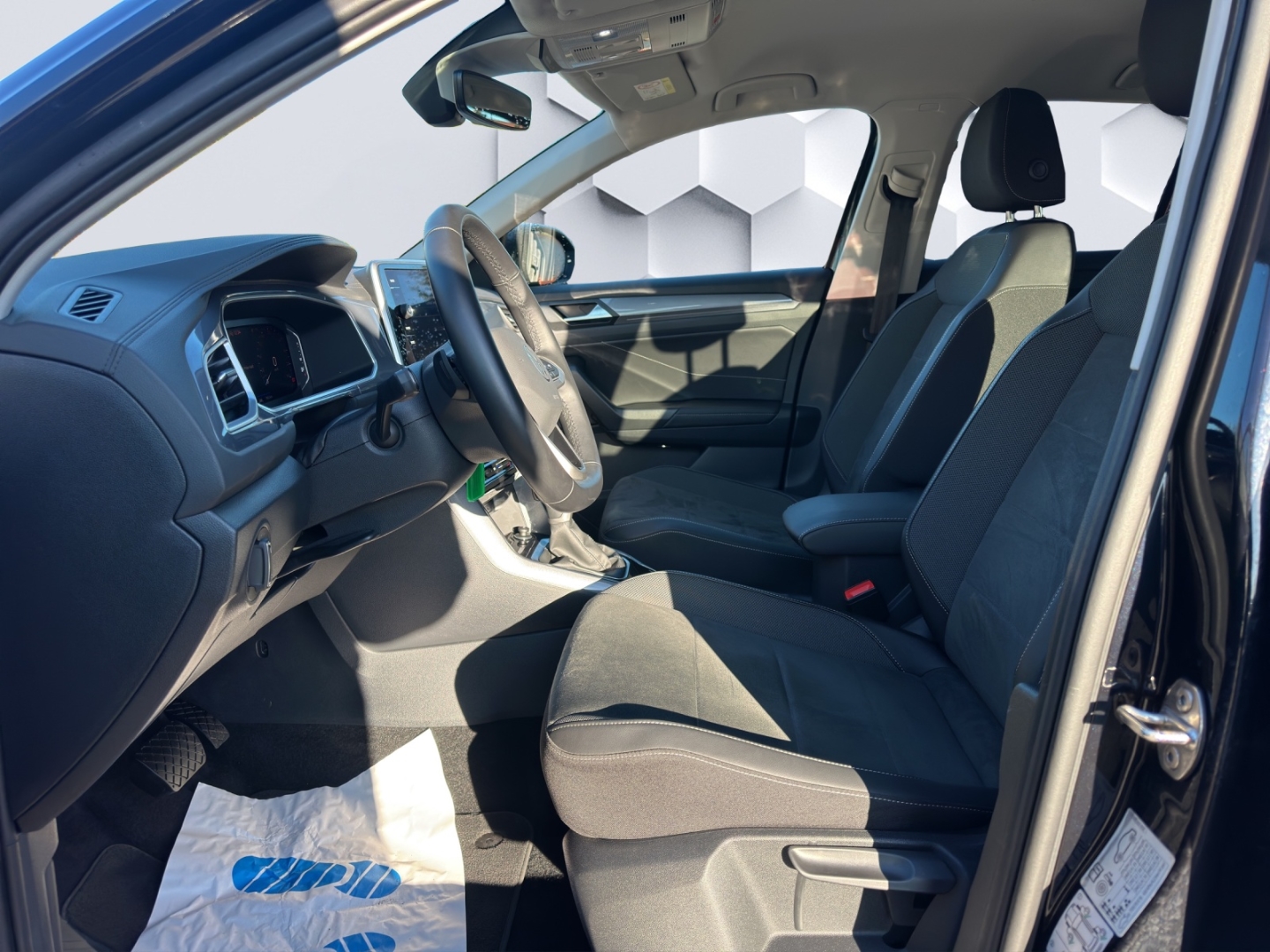 T-Roc Style 1,5l TSI 7-Gang DSG AHZV LED GJR ACC ParkAssist Sitzheizung