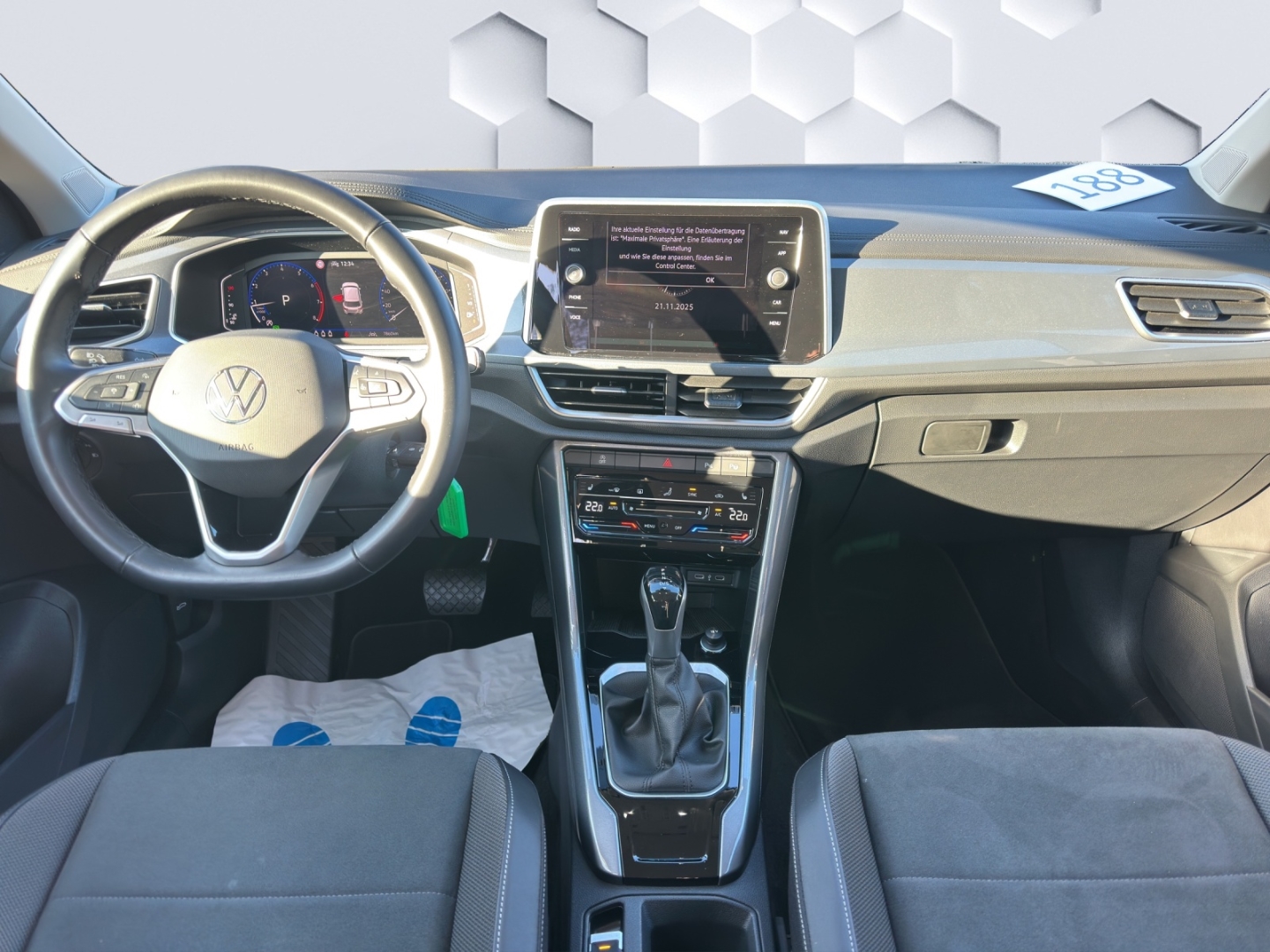 T-Roc Style 1,5l TSI 7-Gang DSG AHZV LED GJR ACC ParkAssist Sitzheizung