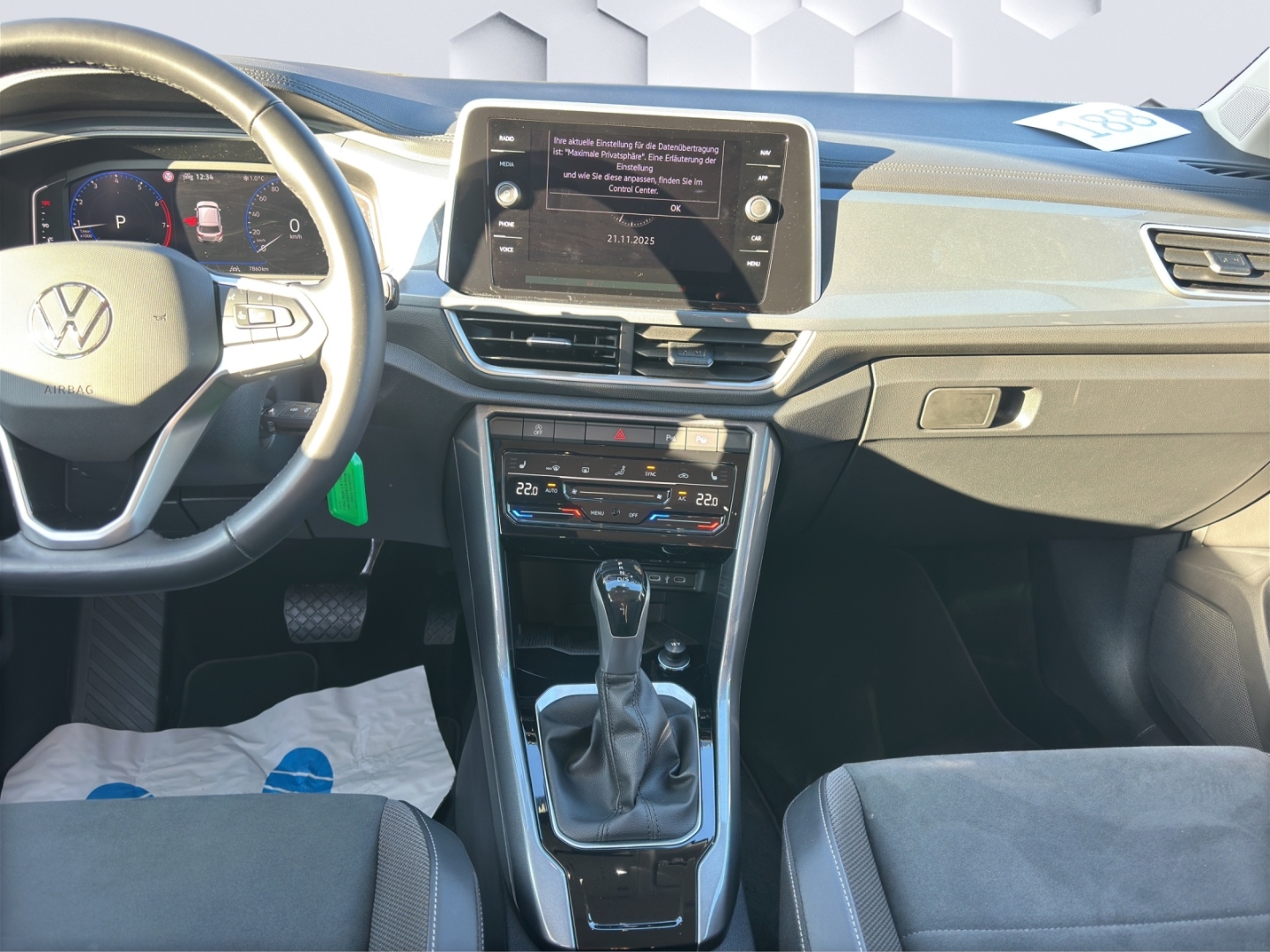 T-Roc Style 1,5l TSI 7-Gang DSG AHZV LED GJR ACC ParkAssist Sitzheizung