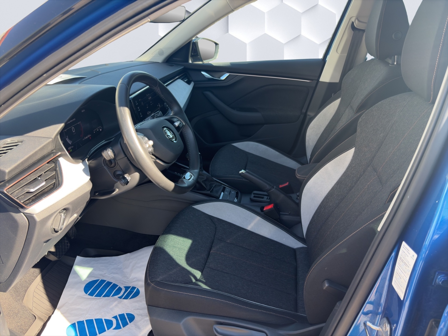 Kamiq Selection 1.0TSI 7-Gang DSG AHZV MatrixLED ACC Rückfahrkamera Sitzheizung