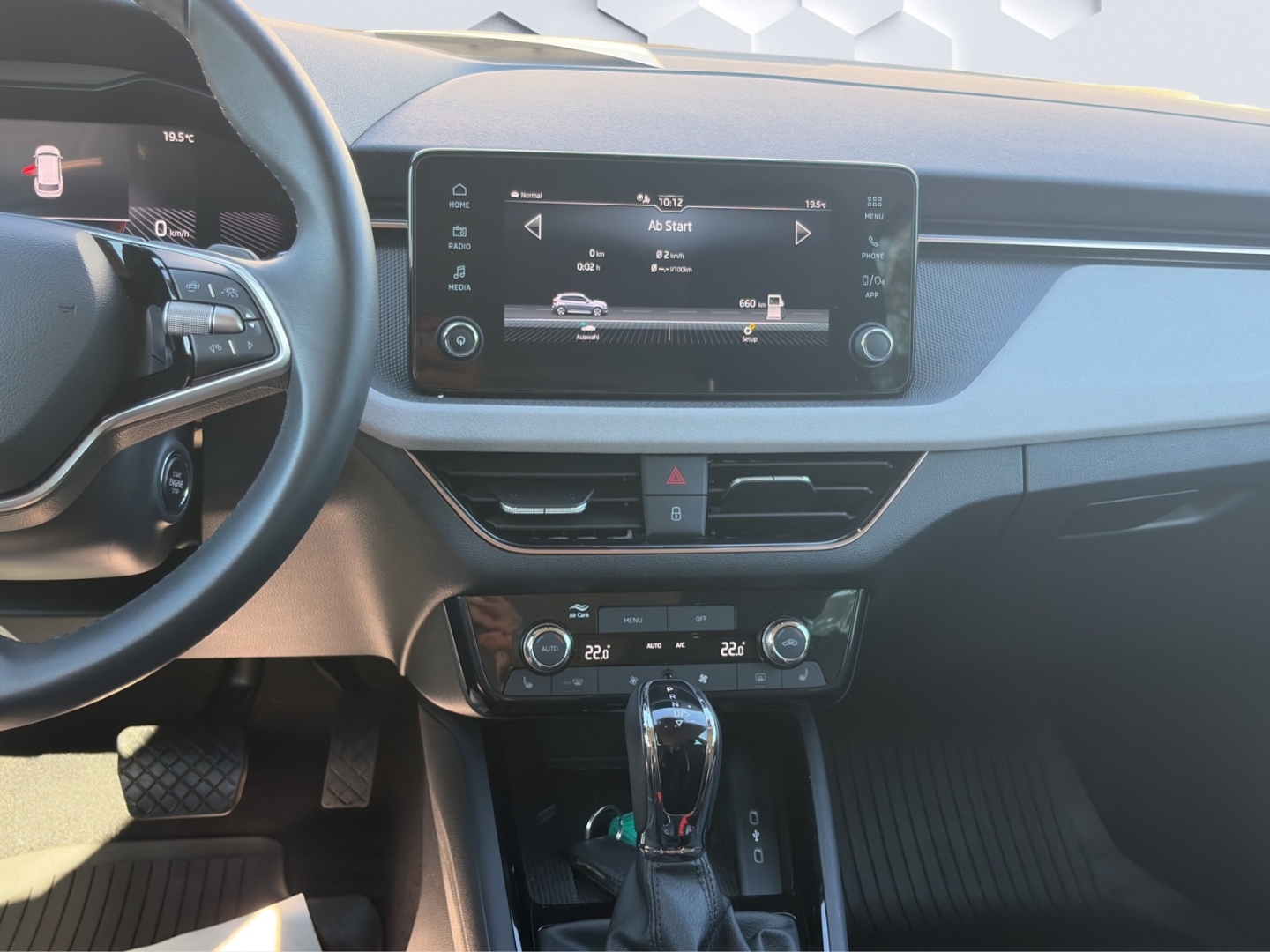 Kamiq Selection 1.0TSI 7-Gang DSG AHZV MatrixLED ACC Rückfahrkamera Sitzheizung