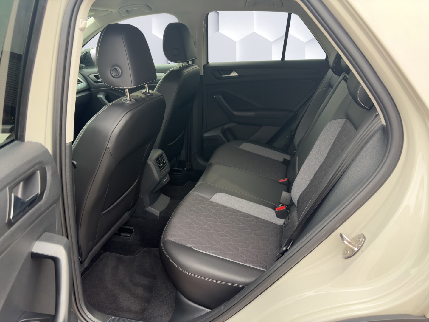 T-Roc GOAL 1.5l TSI 7-Gang DSG AHZV GJR LED ParkAssist