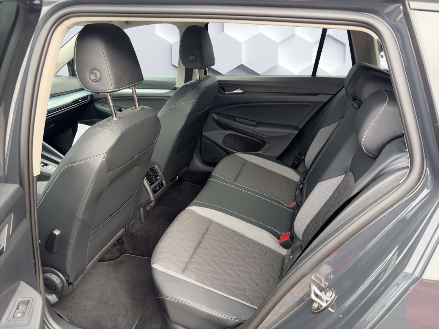 Golf VIII Variant GOAL 1.5eTSI 85kW DSG LED GJR PDC ACC Rückfahrkamera