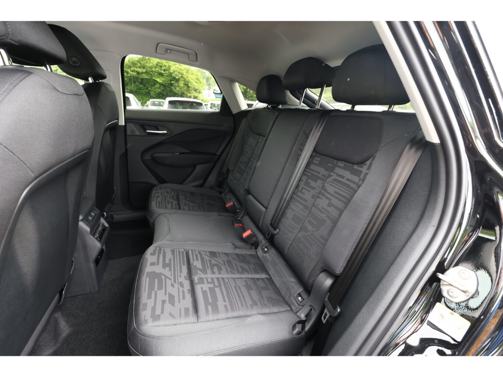 Q3 Sportback Paket Tech, Paket Klima-Plus, LED PLUS