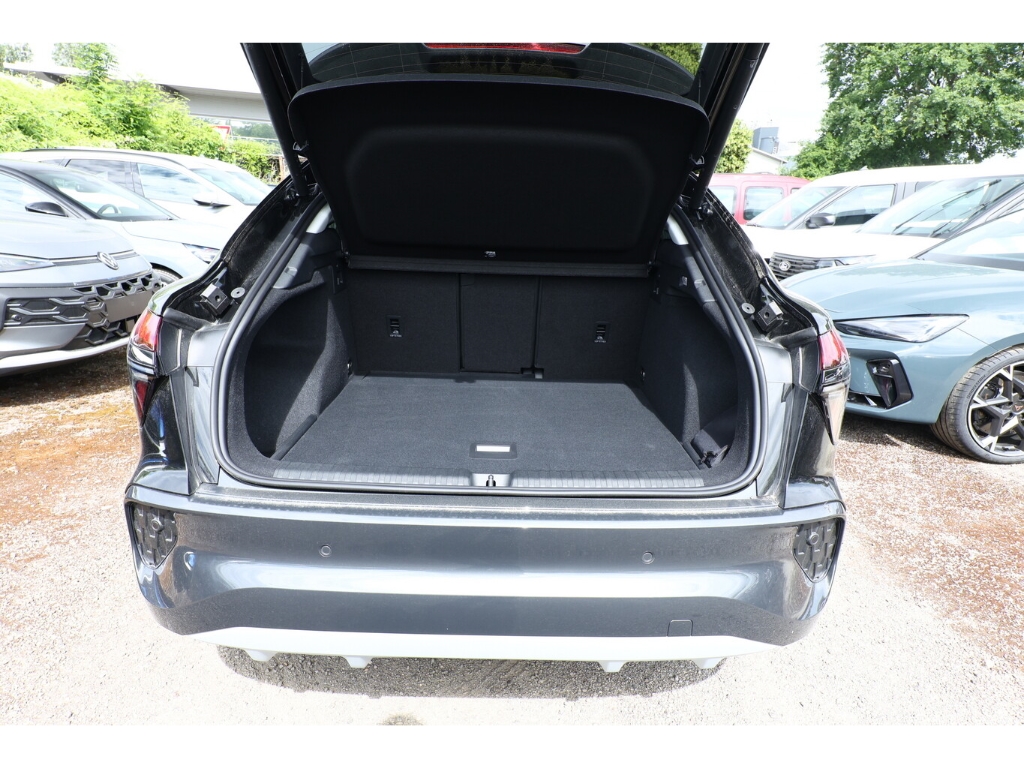 Q3 Sportback Paket Tech, Paket Klima-Plus, LED PLUS