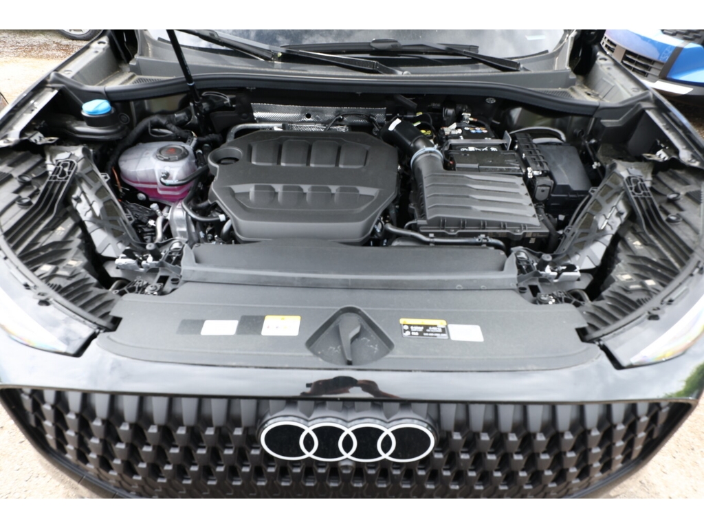 Q3 Sportback Paket Tech, Paket Klima-Plus, LED PLUS