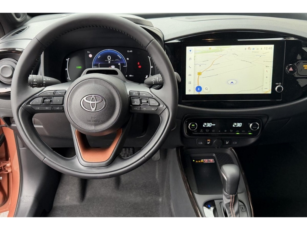 Aygo X Play 1,5 Hybrid Aut. neues Modell26 Winterpaket