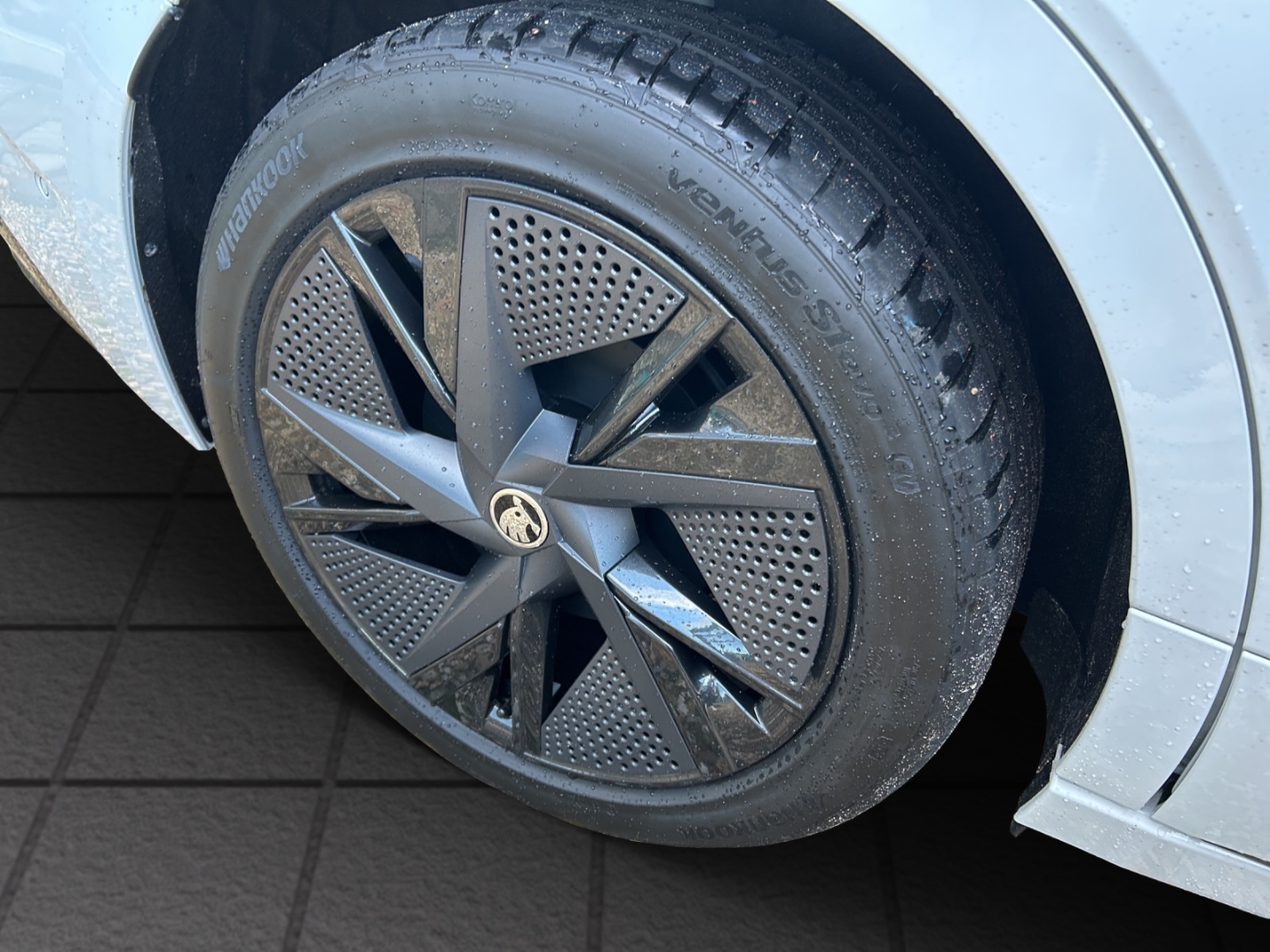 Enyaq Coupe RS - AHK - Paket MAXX Winterpaket