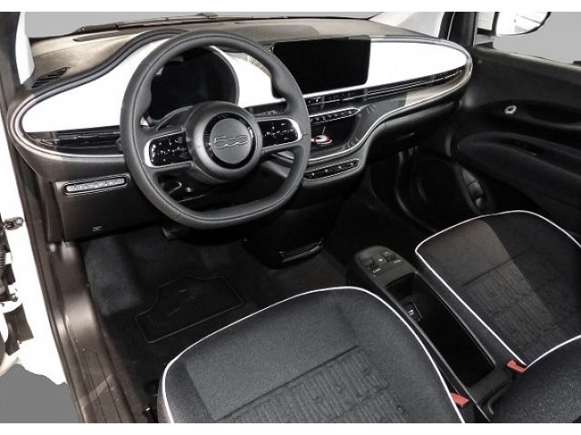 500e Icon Klimaautomatik Carplay/Android Kamera MJ2025