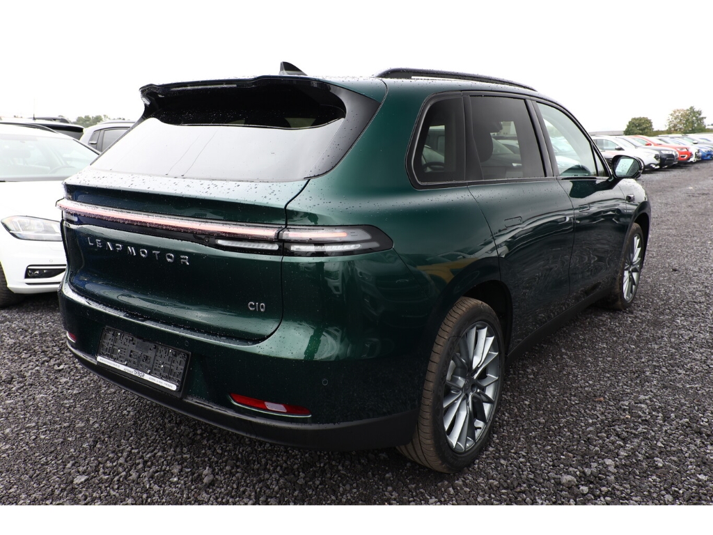 C10 BEV 81,9kWh Allrad Panoramadach Design ProMax 48M Garantie