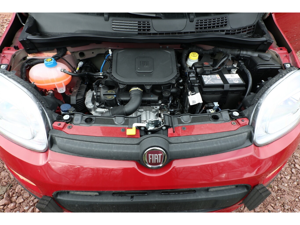 Panda MHEV 5''-DAB 5-Sitzer PDC DigCo LaneA Temp