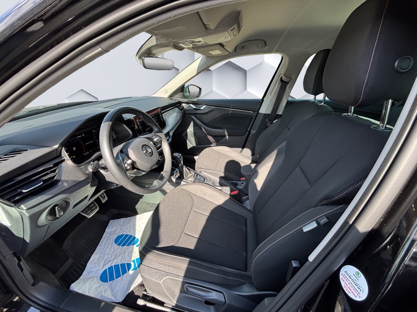 Kamiq Scoutline 1.5 TSI DSG LED PDC Sitzheizung Klima