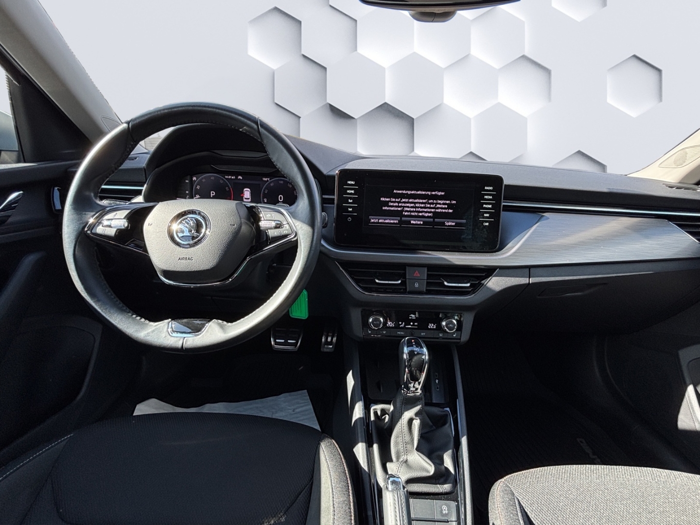 Kamiq Scoutline 1.5 TSI DSG LED PDC Sitzheizung Klima