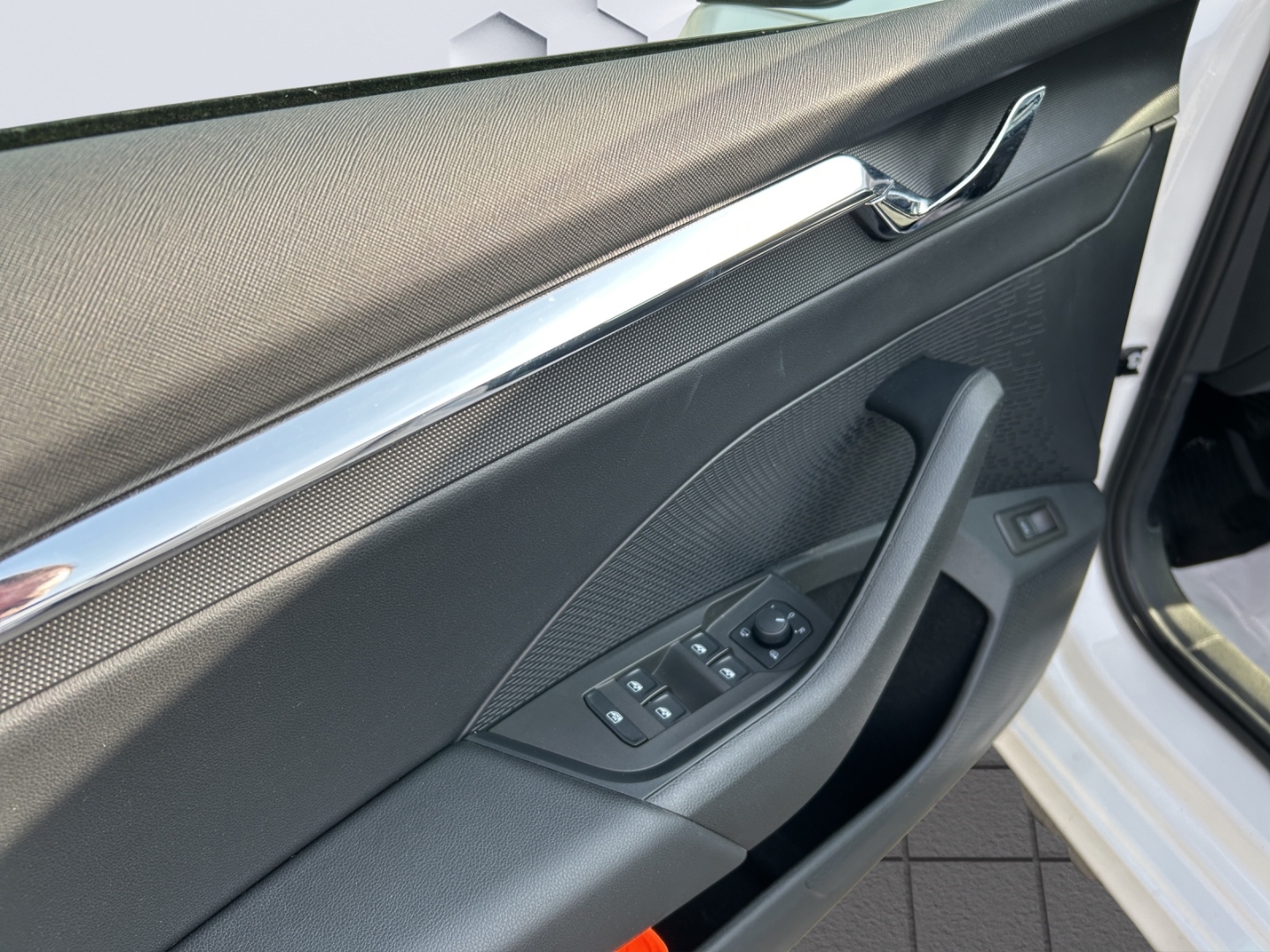 Octavia Combi Style 2.0TDI AHZV LED HuD PDC ACC Sitzheizung