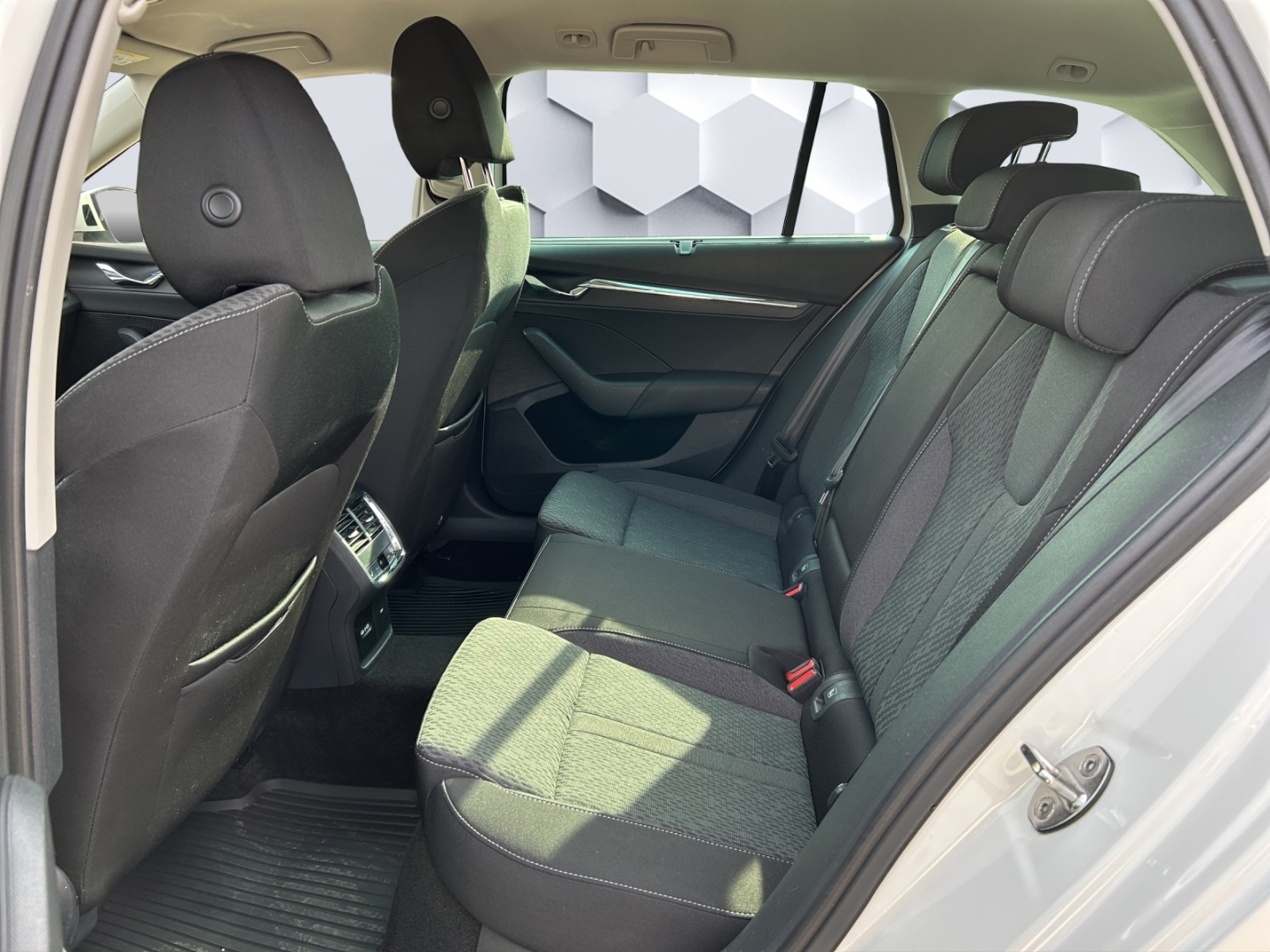 Octavia Combi Style 2.0TDI AHZV LED HuD PDC ACC Sitzheizung