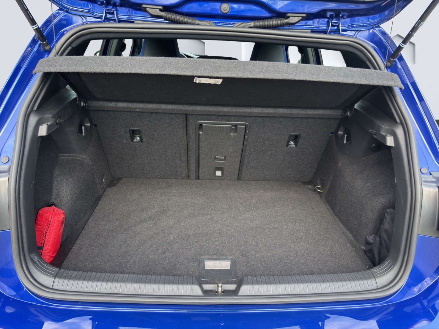 Golf VIII R Performance 4Motion 2.0 TSI DSG OPF LED PDC ACC App-Connect DAB+