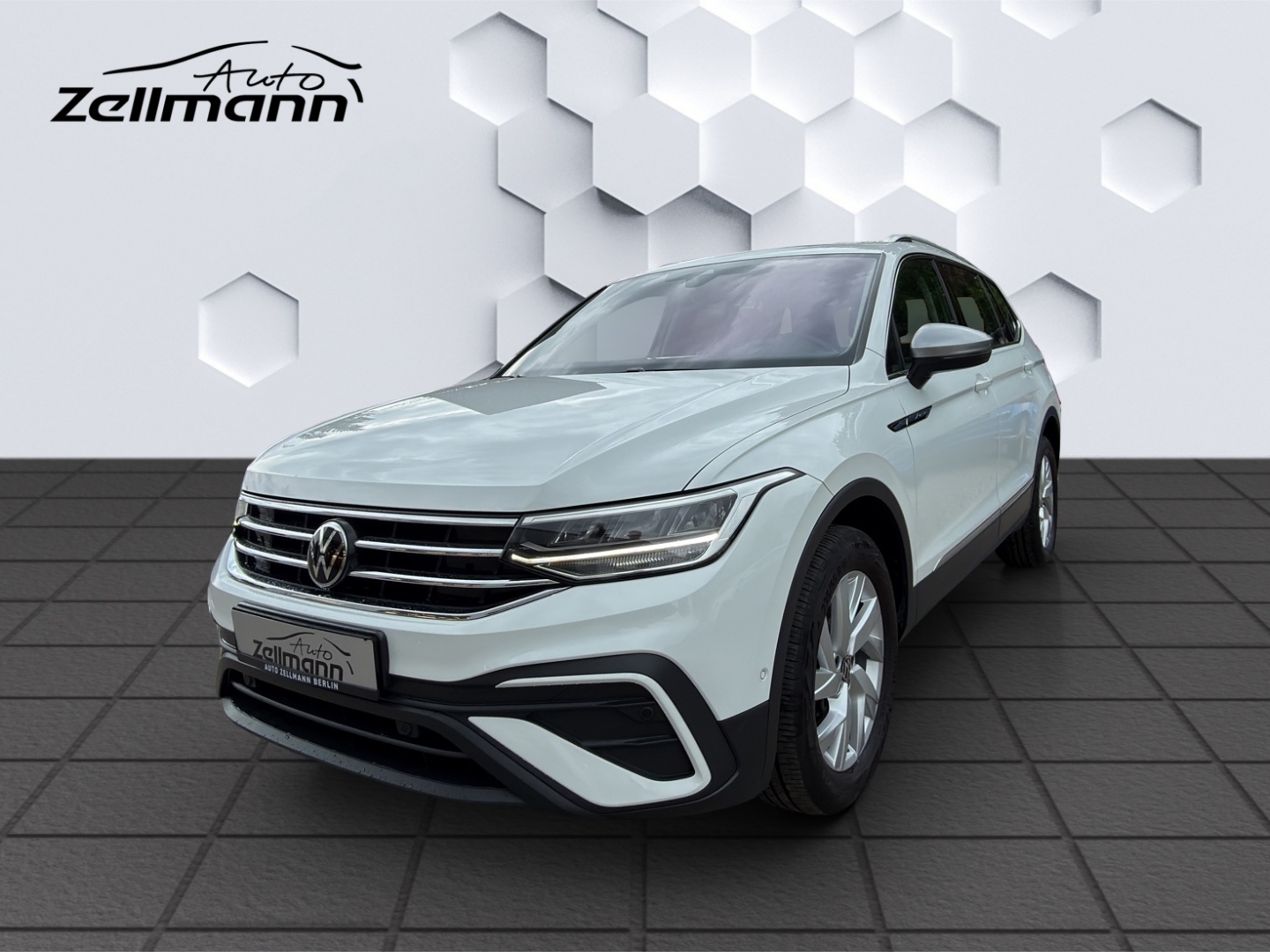 Tiguan Allspace Life 4Motion 2.0TDI SCR 4M 110 kW DSG AHZV LED Harman Kardon HuD