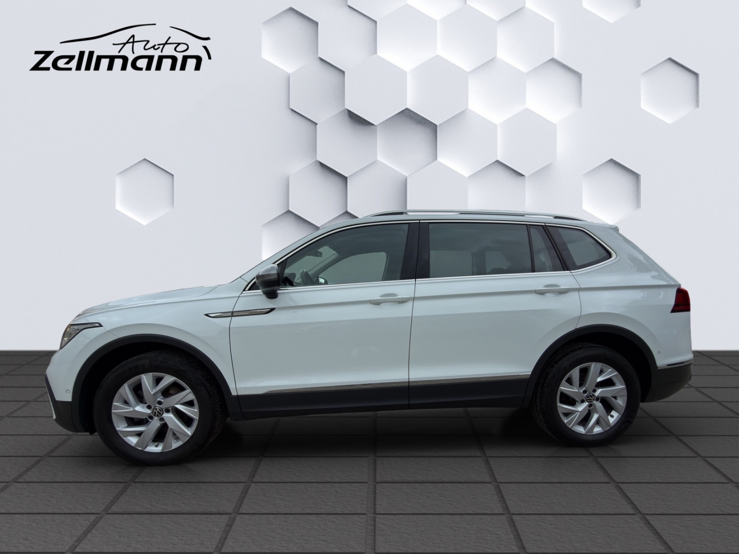Tiguan Allspace Life 4Motion 2.0TDI SCR 4M 110 kW DSG AHZV LED Harman Kardon HuD