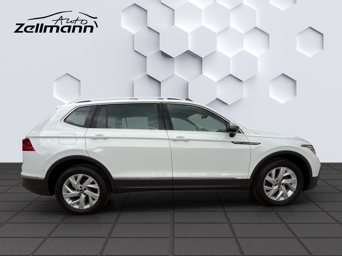 Tiguan Allspace Life 4Motion 2.0TDI SCR 4M 110 kW DSG AHZV LED Harman Kardon HuD